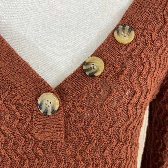 Maurice’s Red/Brown Dark Caramel Color Open Knit Sweater Medium - Picture 3 of 10